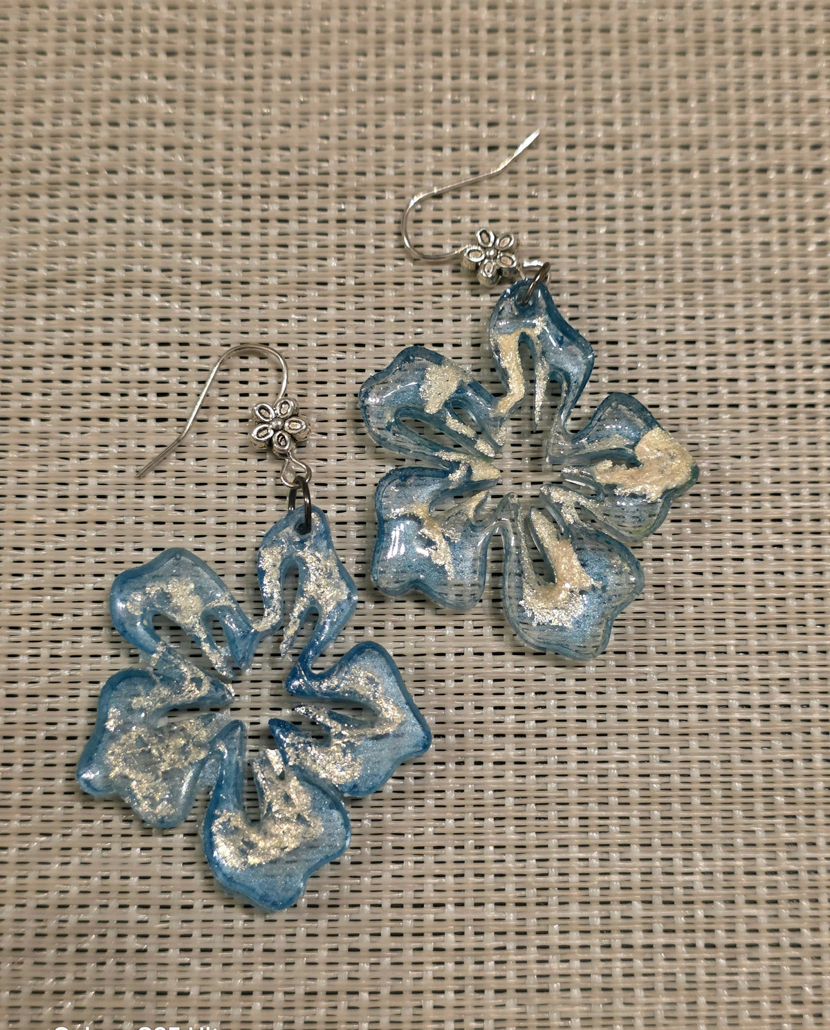 Hibiscus Flower Drop Earrings – Handmade Resin – AlyTrend Studio