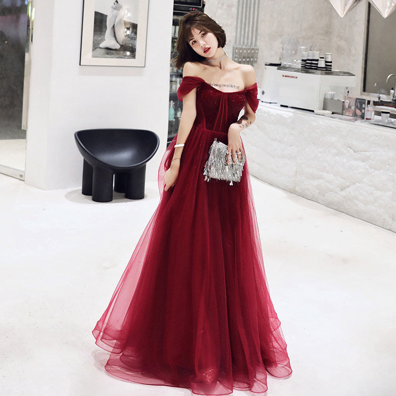 Modern Red Engagement Dress for Women – Elegant Formal Party Gown