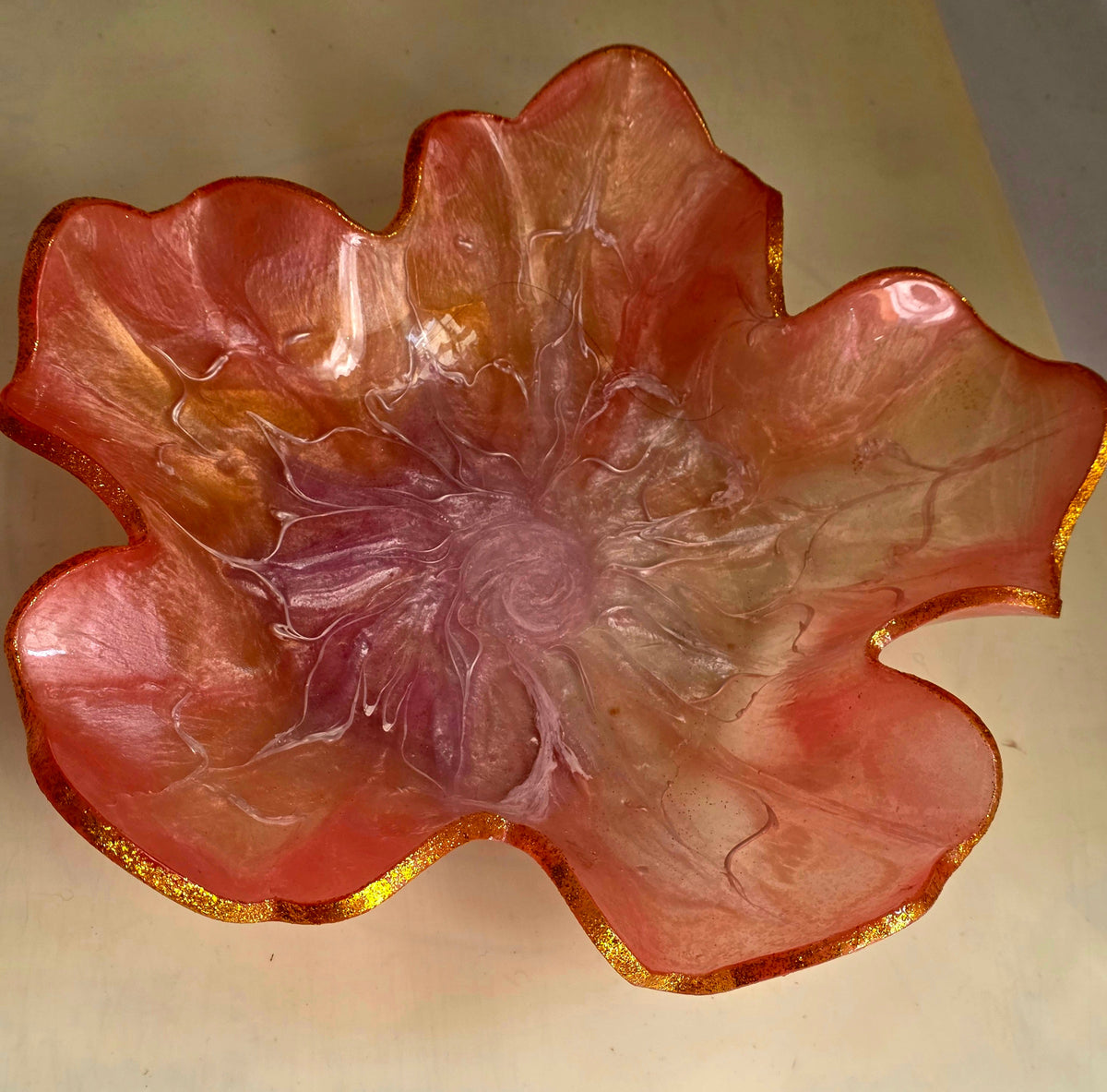 Freesia pink resin flower bowl - top view
