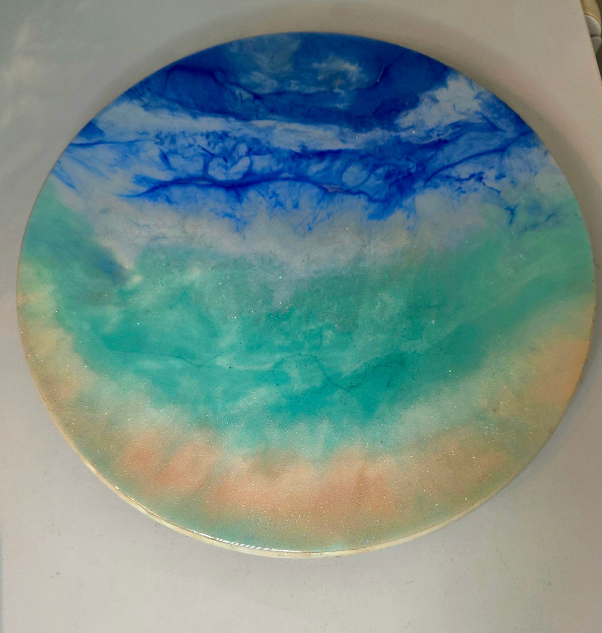 Ocean resin tray - bottom spinning base view