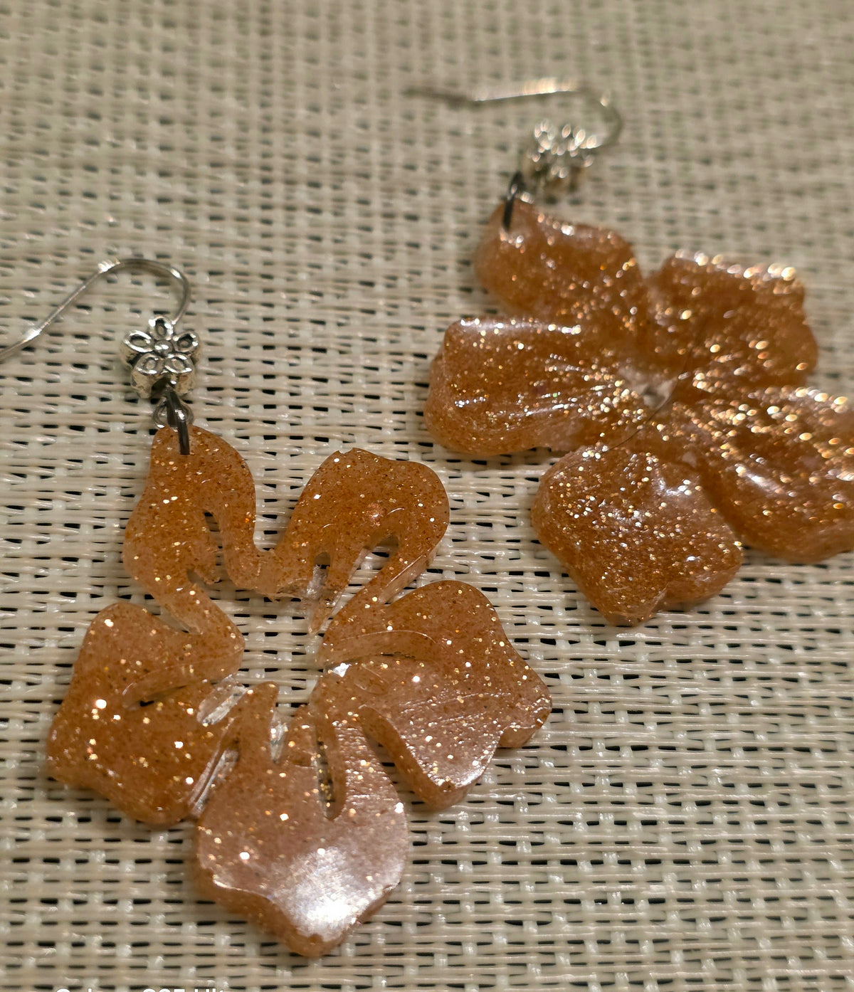 Hibiscus Flower Drop Earrings – Handmade Resin – AlyTrend Studio