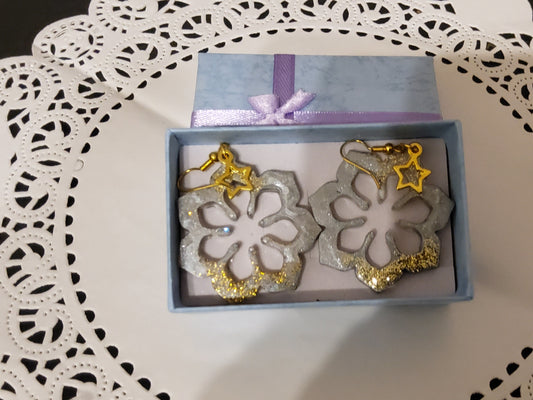 Flower & Snowflake Earrings – Silver & Gold Glitter | Drop Earrings in Handmade Resin