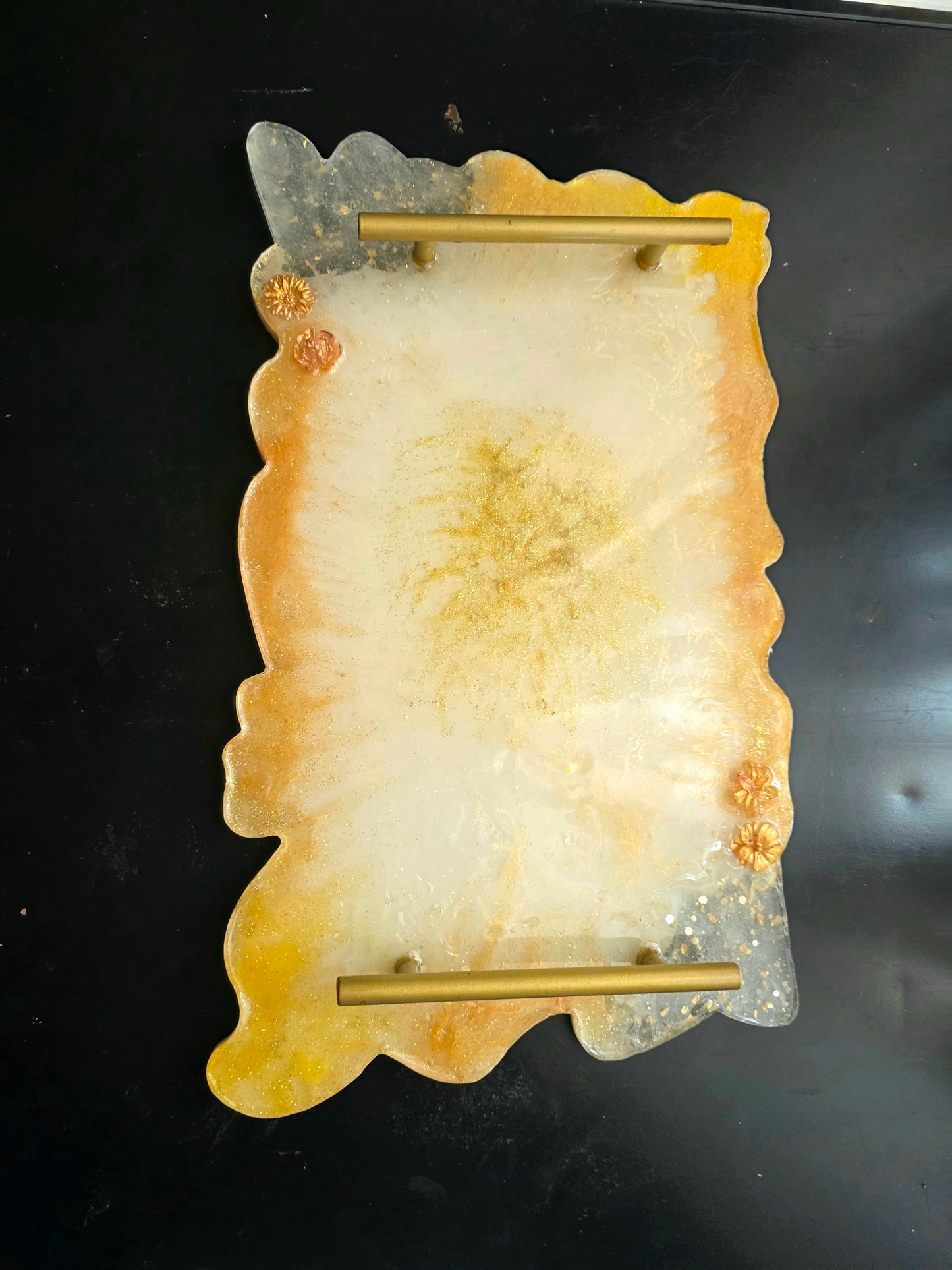 Decorative Handmade Resin Tray 38x29 cm | AlyTrend Studio