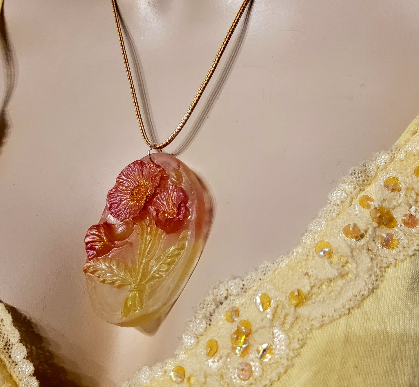 3D Resin Necklace – Dusty Rose & Gold