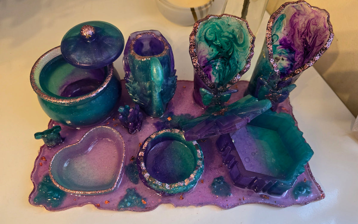 Handmade Galaxy Resin Makeup Organizer – Purple & Teal