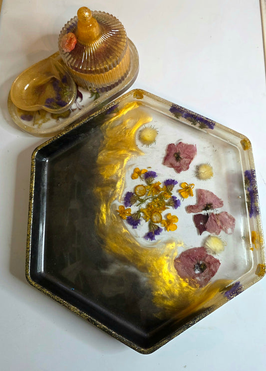 Hexagonal Dried Flower Resin Tray & Jewellery Box Set – Gold, Purple & Amber
