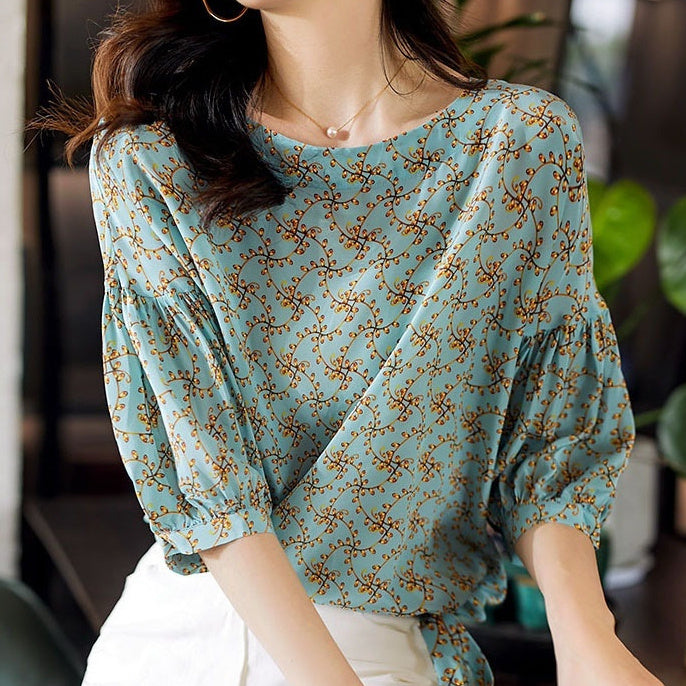 Women's Cropped Lantern Sleeve Floral Top/ blouse
